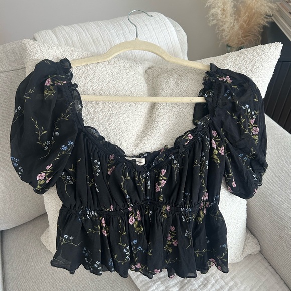 For Love And Lemons Tops - For Love And Lemons Black Floral Puff Sleeve Blouse small sheer elegant silk